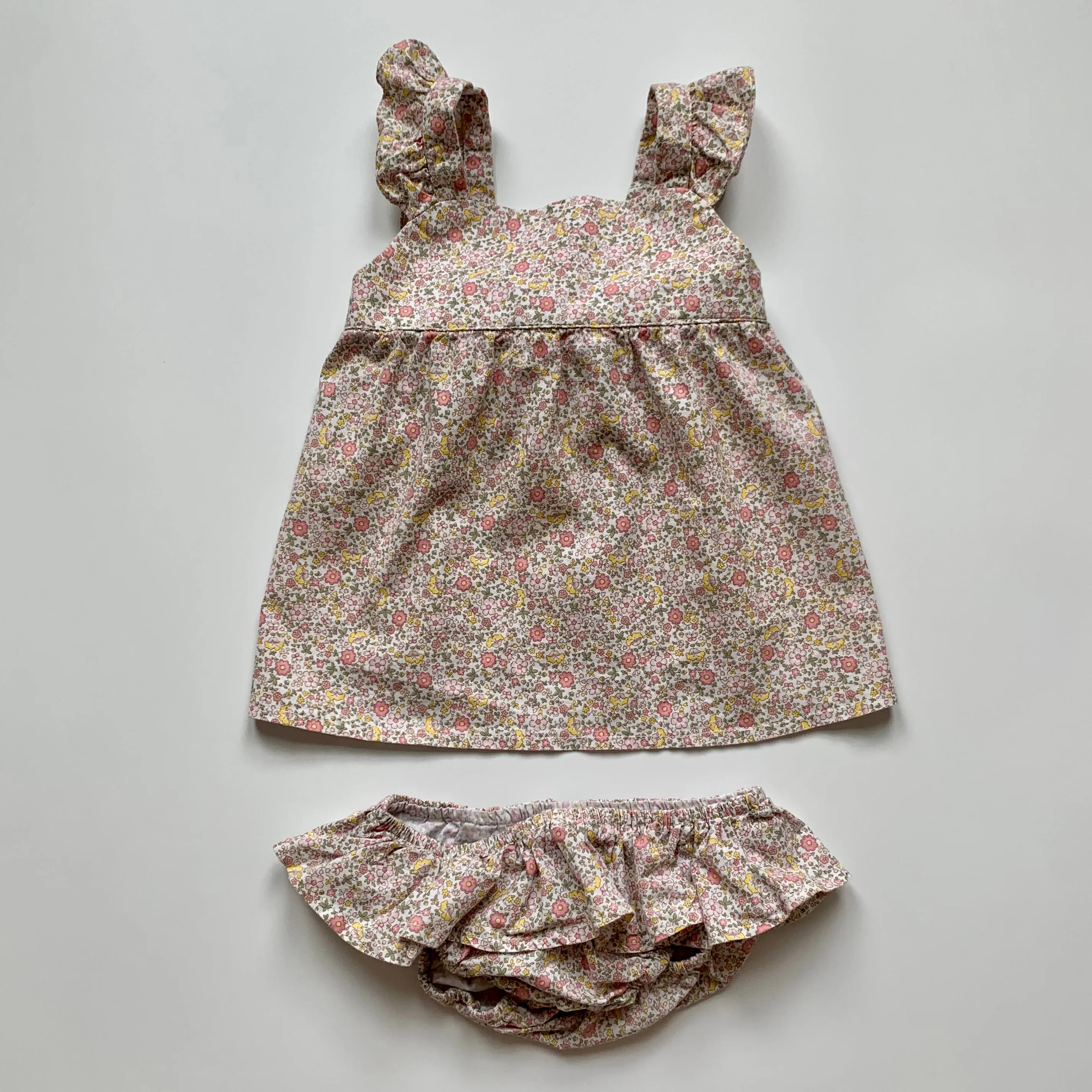 La Coqueta Liberty Print Top with Matching Ruffled Bottoms: 3 Years