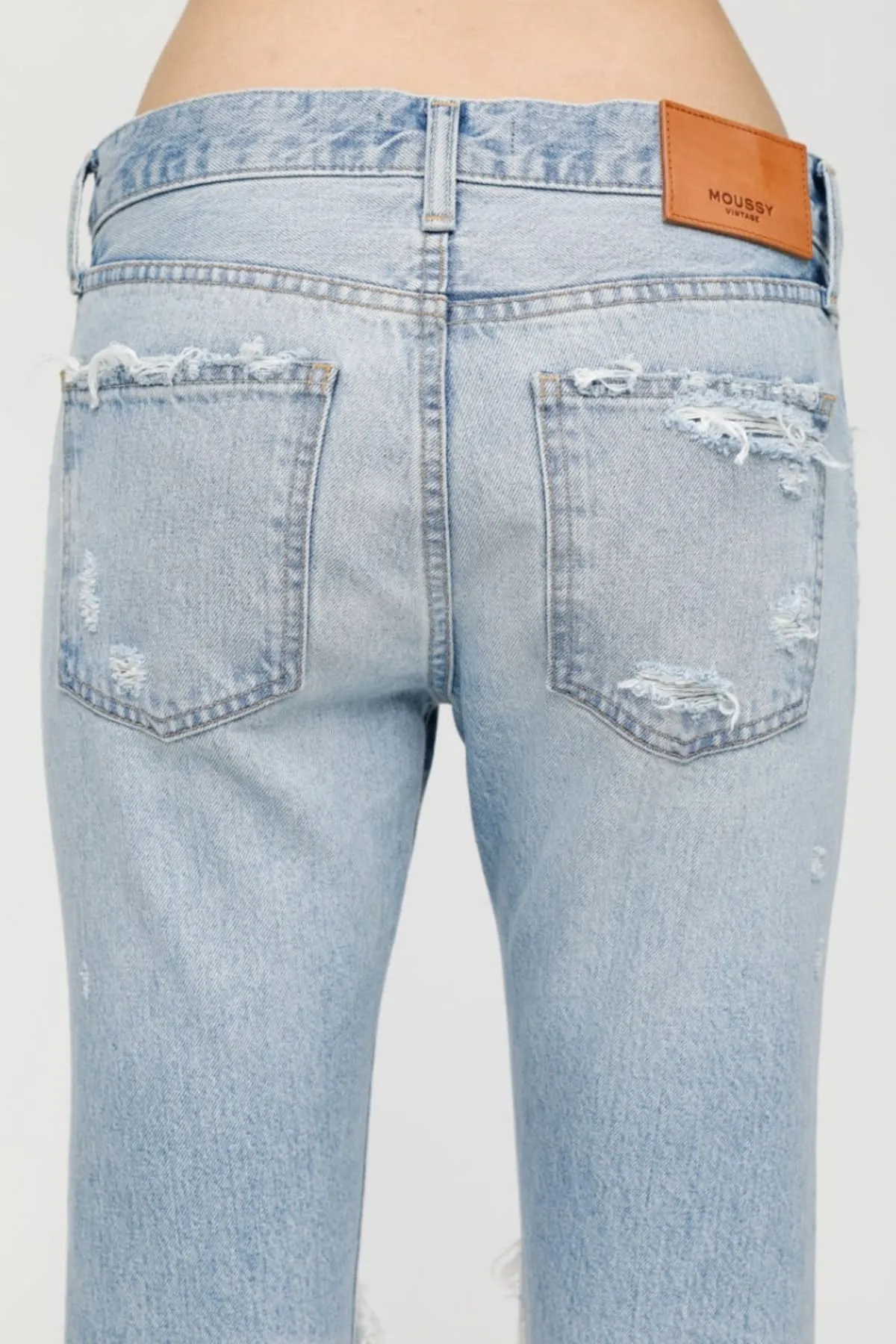 MV Yardley Tapered Jeans - Light Blue